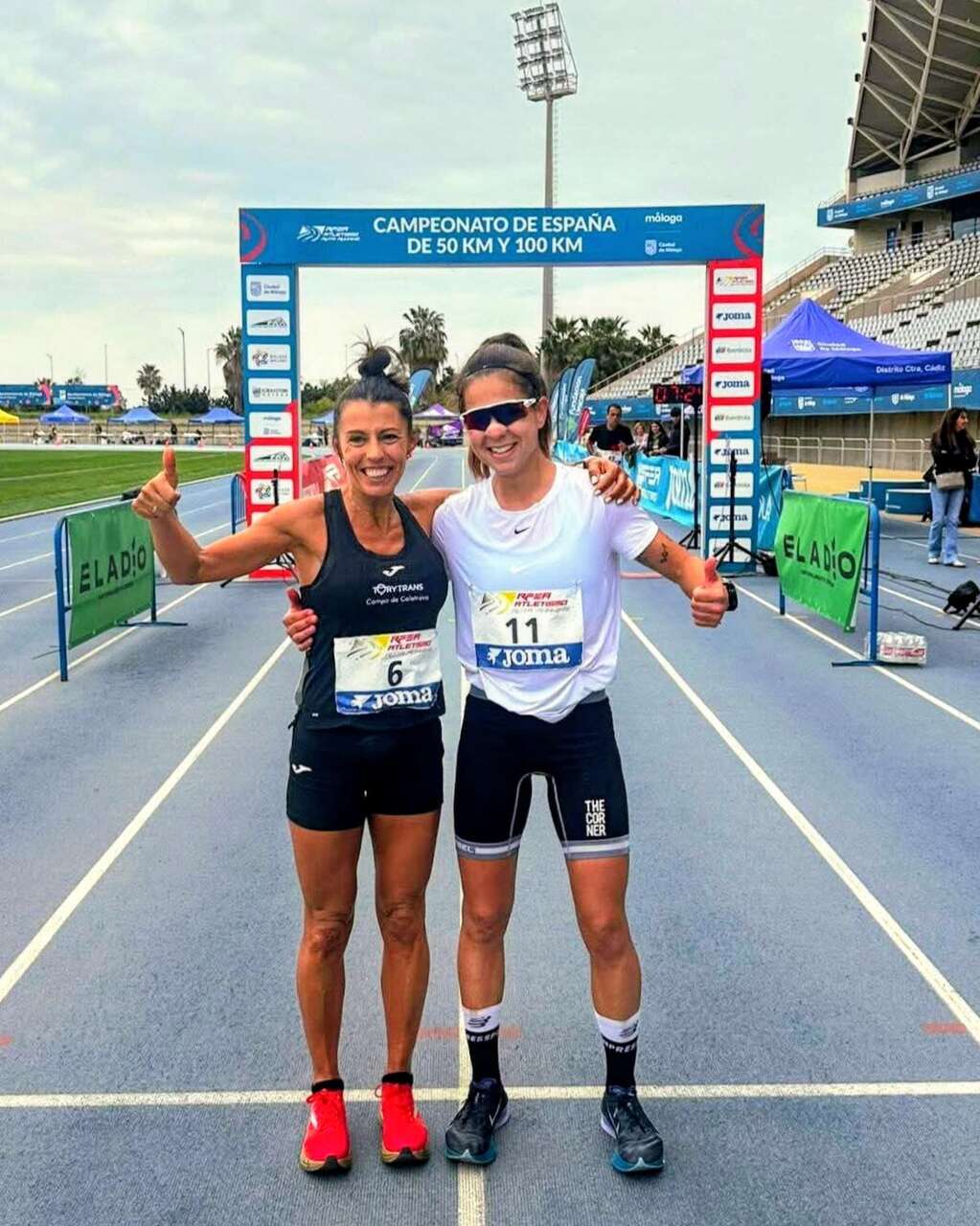 Gemma Arenas junto a María Romero, primera y segunda, respectivamente, en Málaga