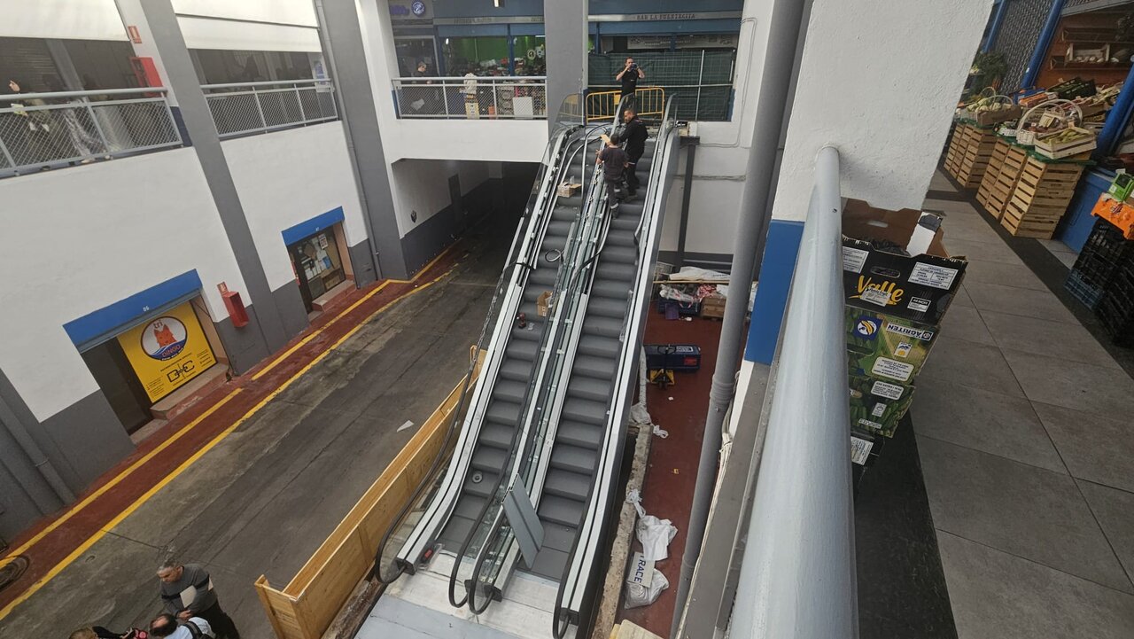 Escaleras mecánicas nuevas para el Mercado Central