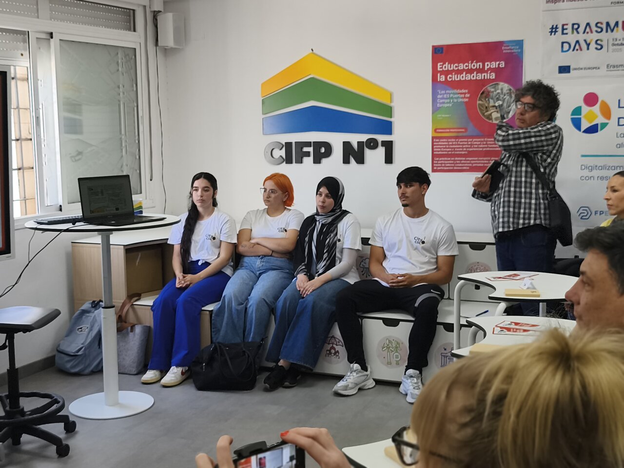 Presentación de 'City Clic', la app  de comercio digital creada en el CIFP Nº1