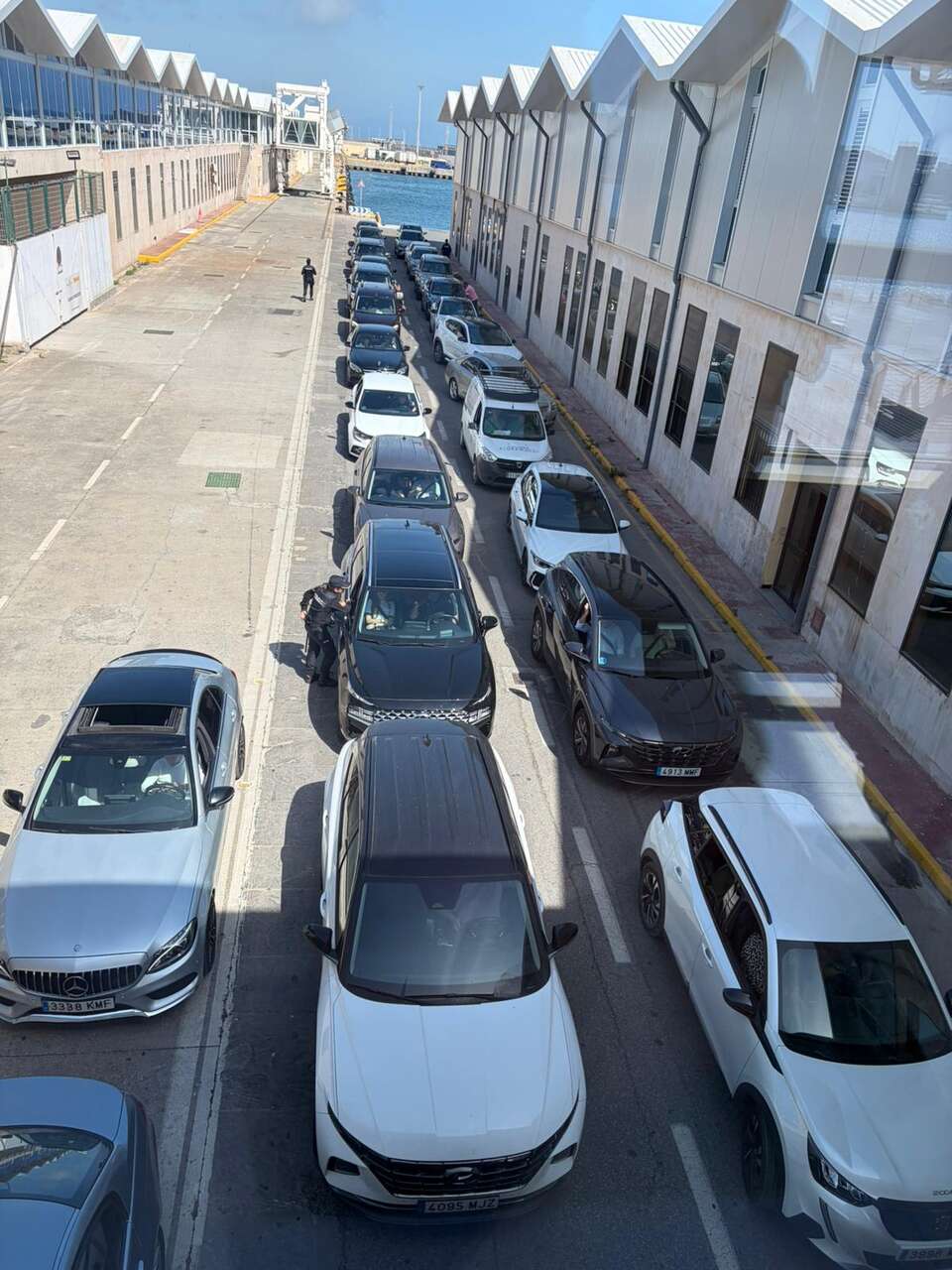Zona de embarque del puerto de Ceuta / S. I.