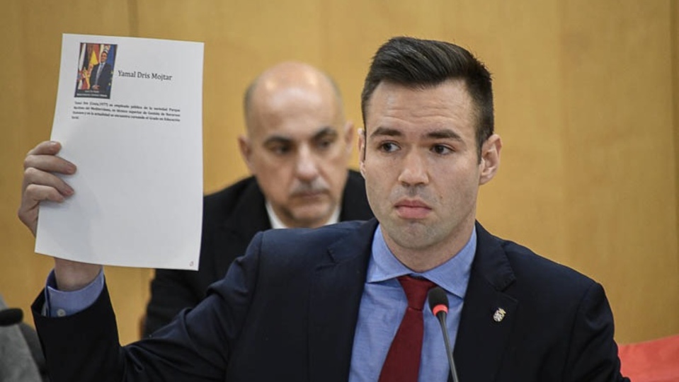 Carlos Verdejo, durante el transcurso de una sesión plenaria