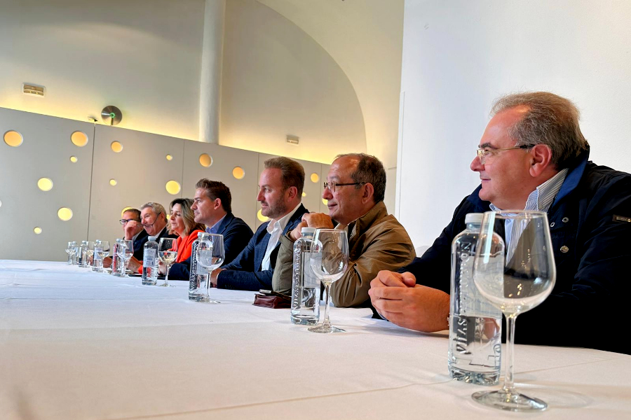 Encuentro de la candidatura del PP con las entidades empresariales de la ciudad / Mohammed Ettouileb