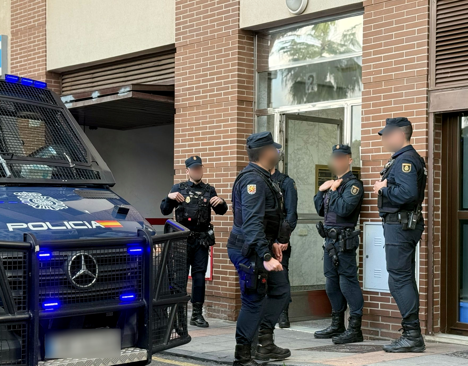Operación Policial en Baños Árabes 