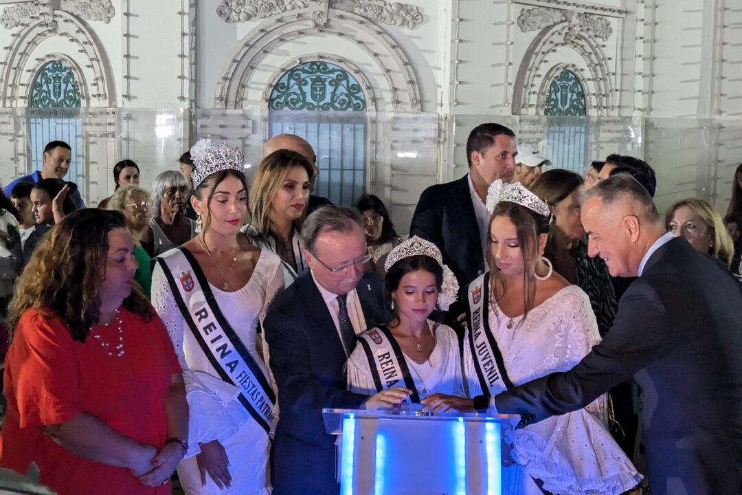 Alumbrado 2025 / Rafa Báez